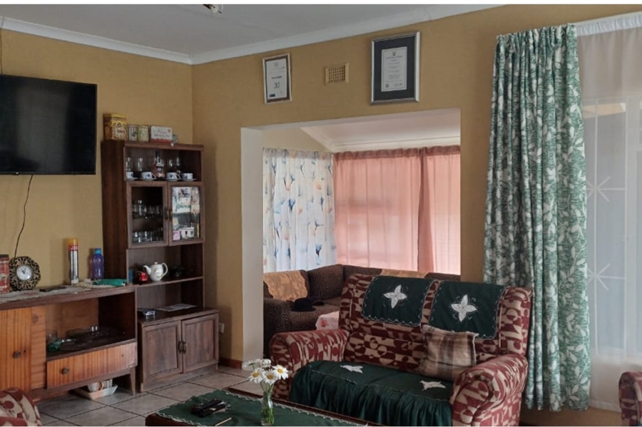 3 Bedroom Property for Sale in Levallia Western Cape